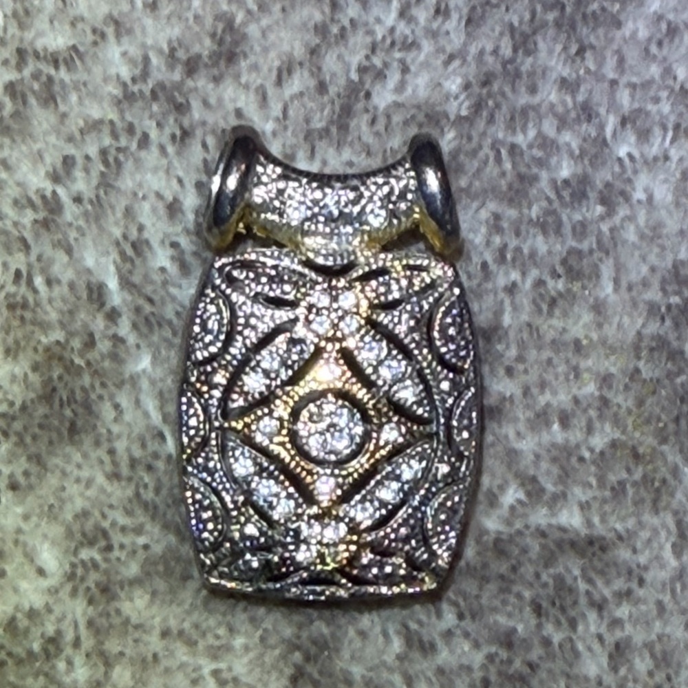 Best Stamped Elegant Silver and Gold Pendant